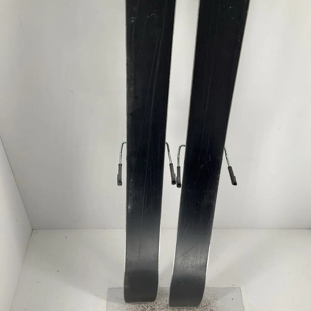 2022 Rossignol Smash 7 w/ Look Xpress 10 Demo Bindings