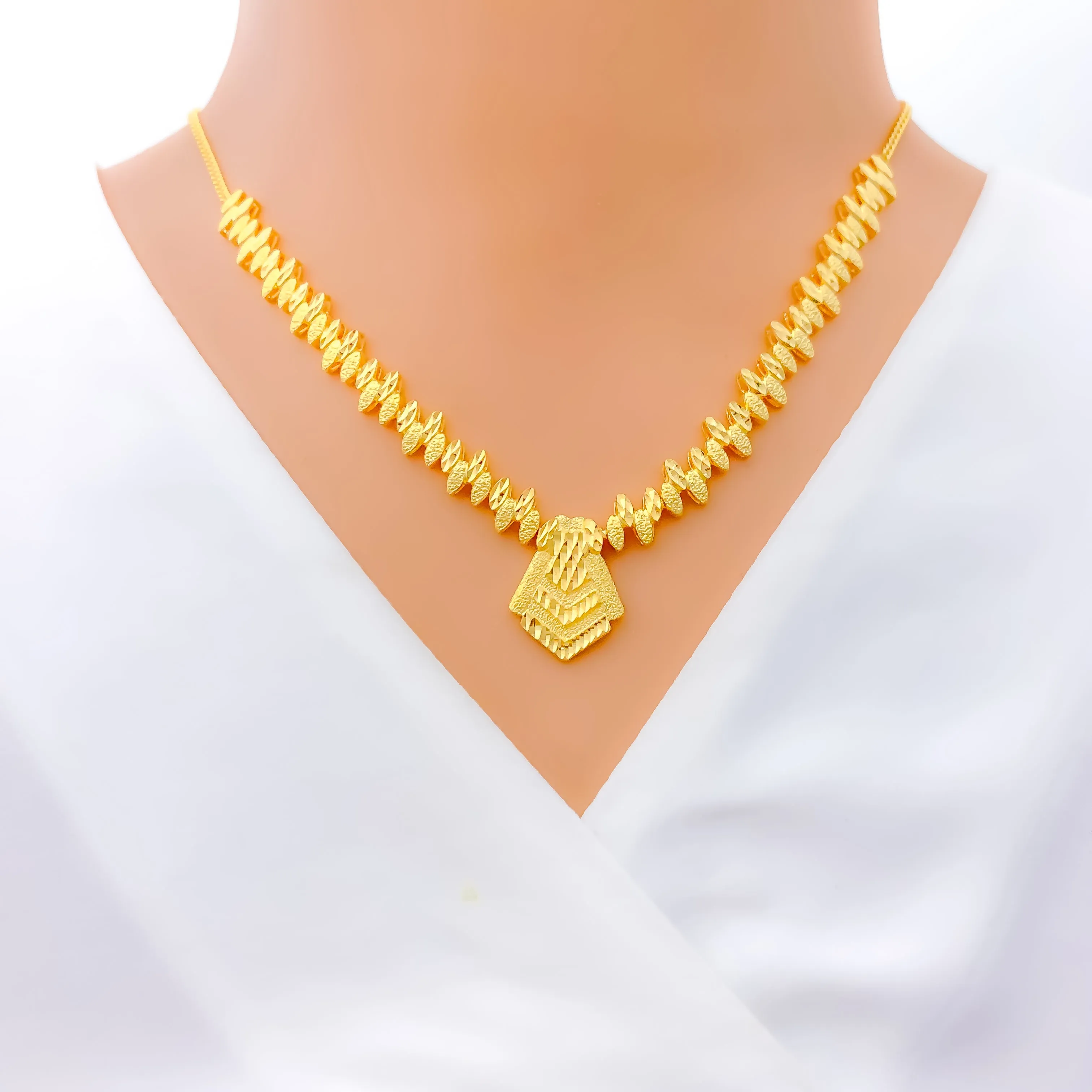 Alternating Tapered 22K Gold Necklace Set