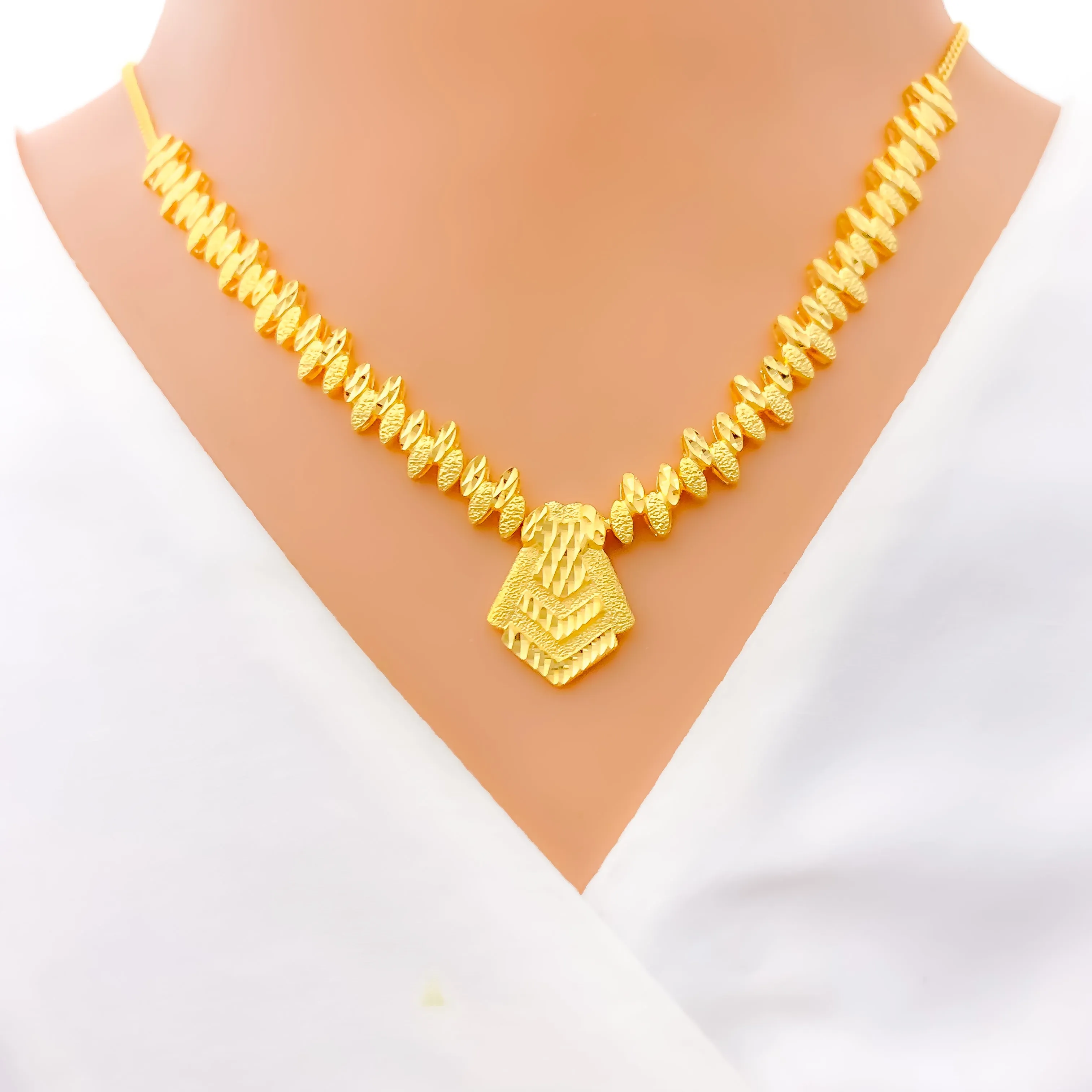 Alternating Tapered 22K Gold Necklace Set