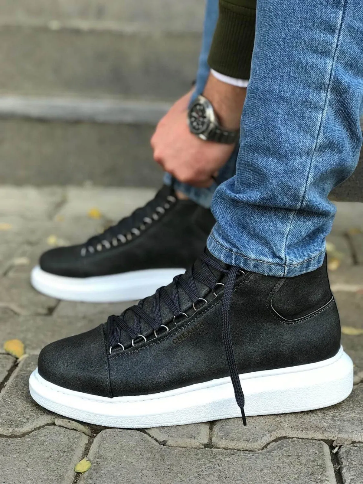 Anthracite Mid Top Sneaker CH258