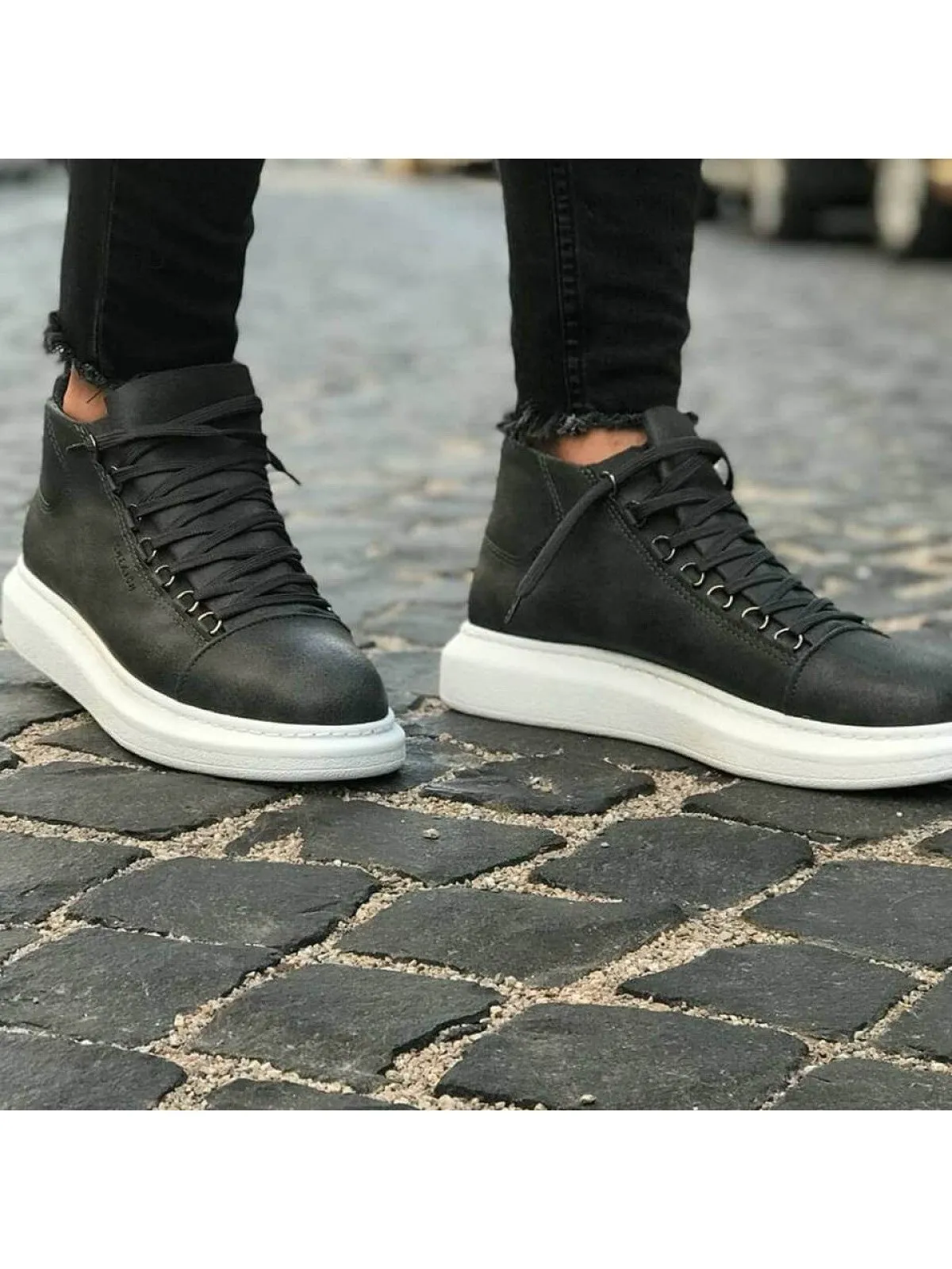 Anthracite Mid Top Sneaker CH258