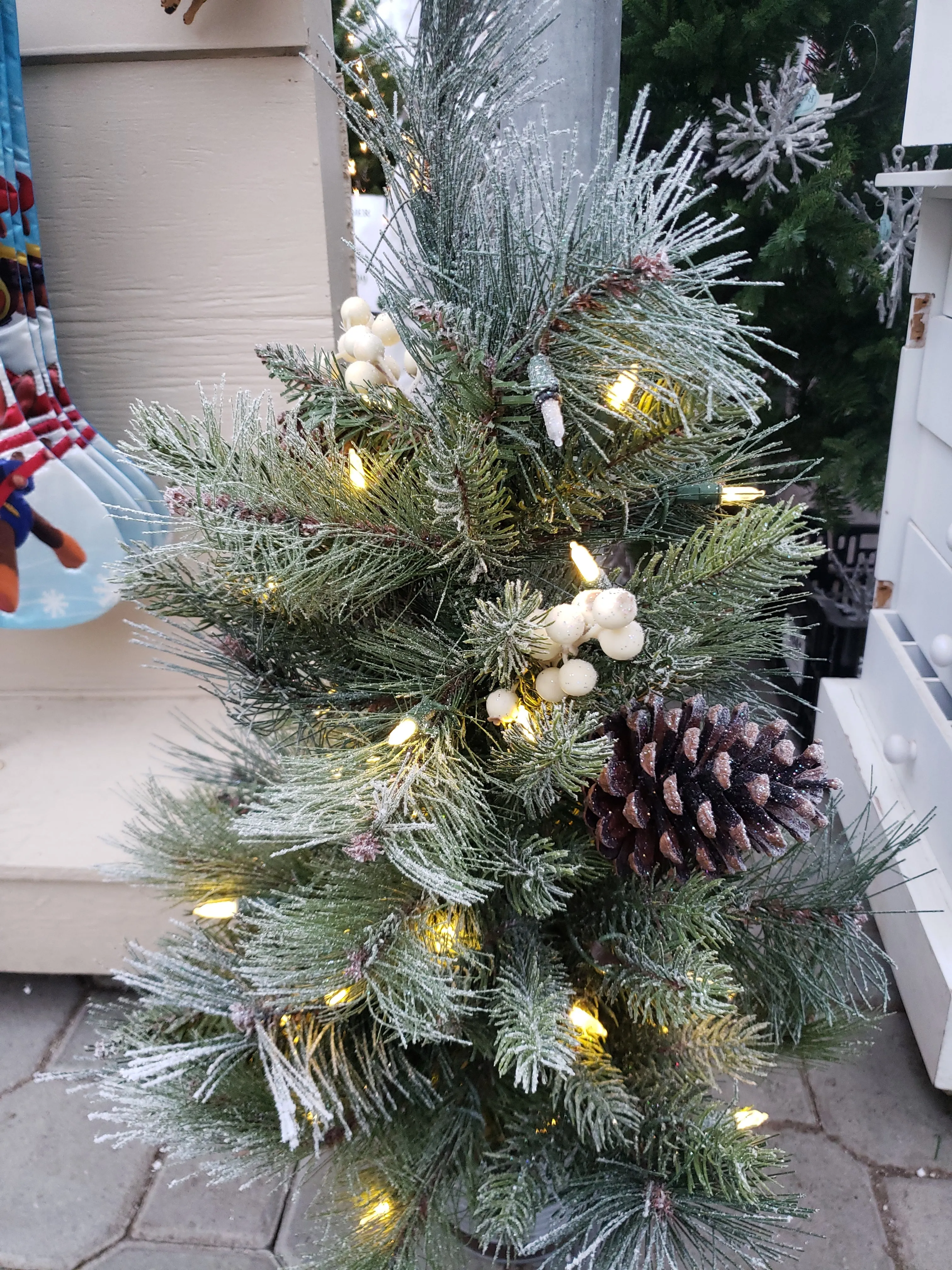 Artificial Tree - Potted Glistening Pine 26"