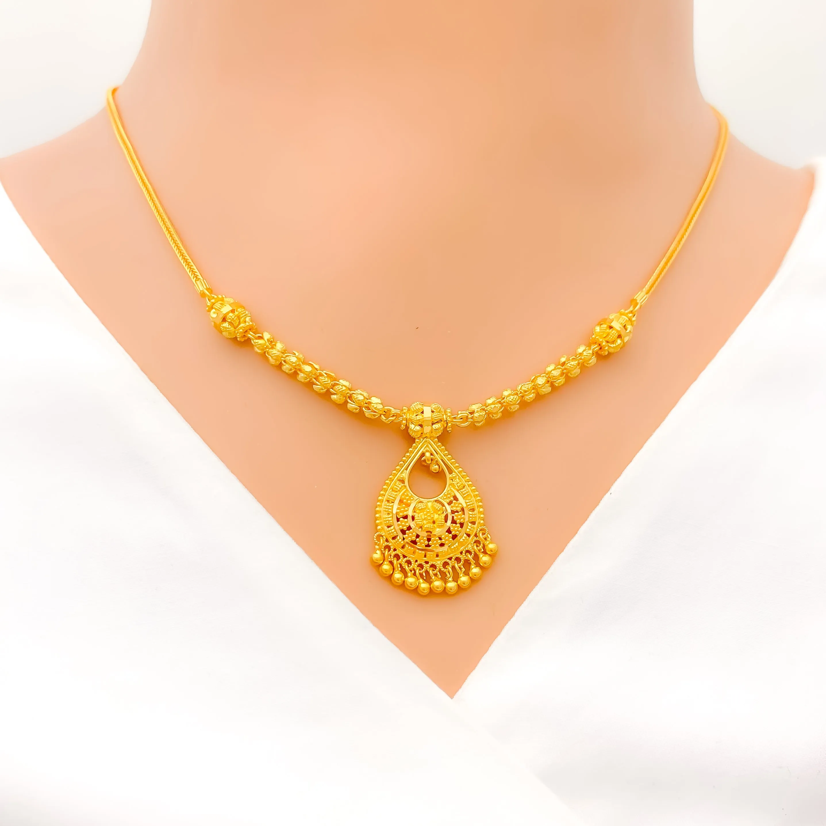 Beautiful Traditional Necklace Set