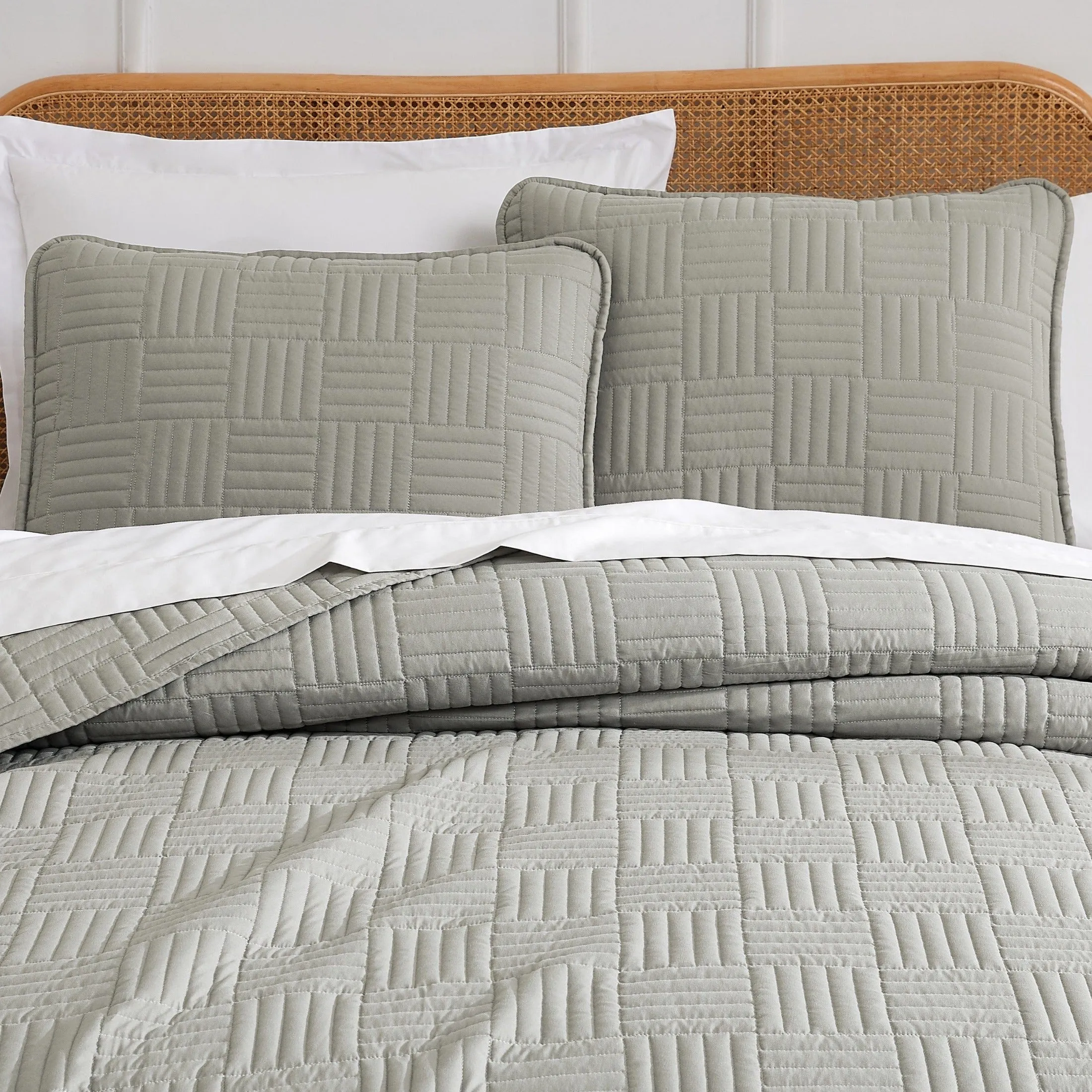 Grid Oversized Quilt Set