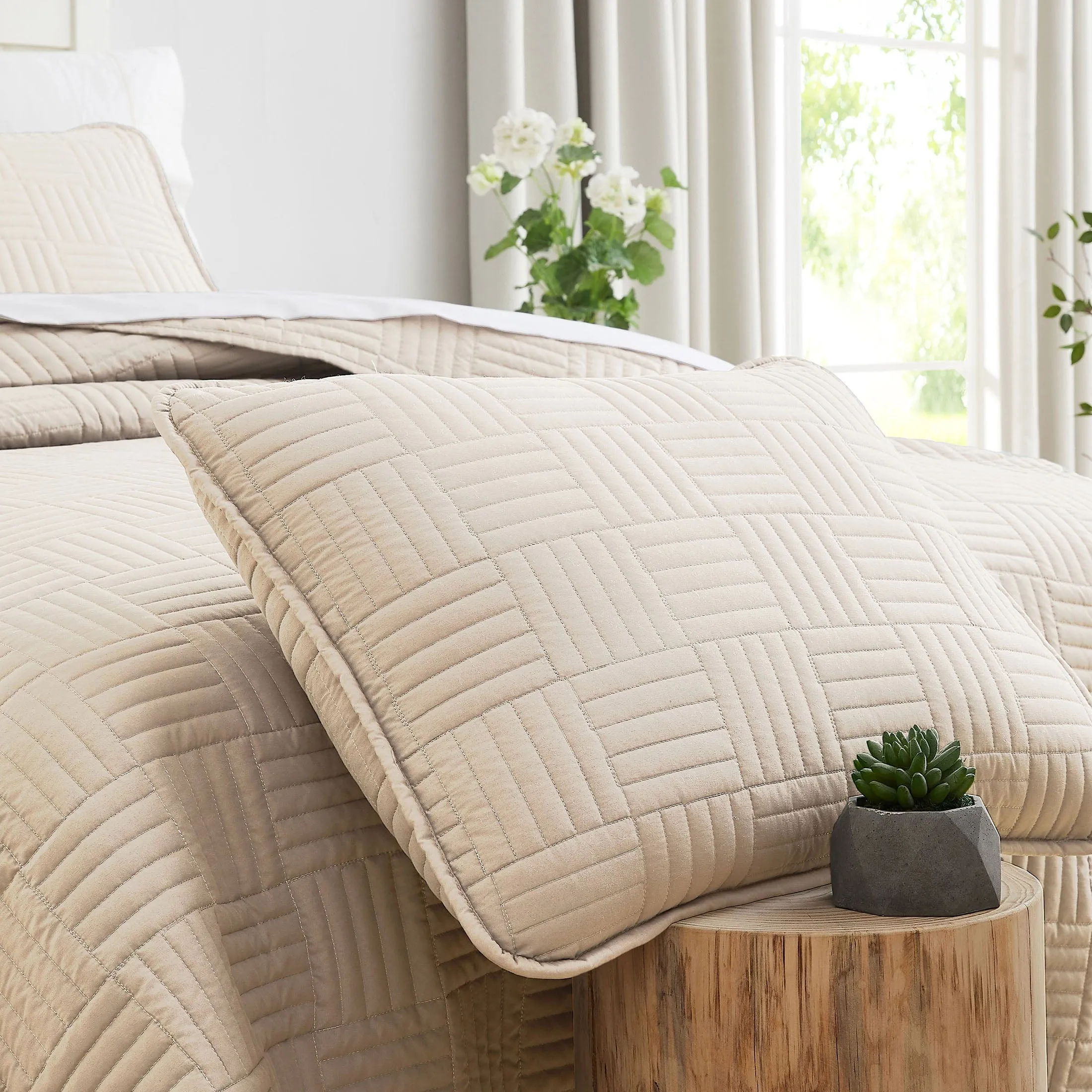 Grid Oversized Quilt Set