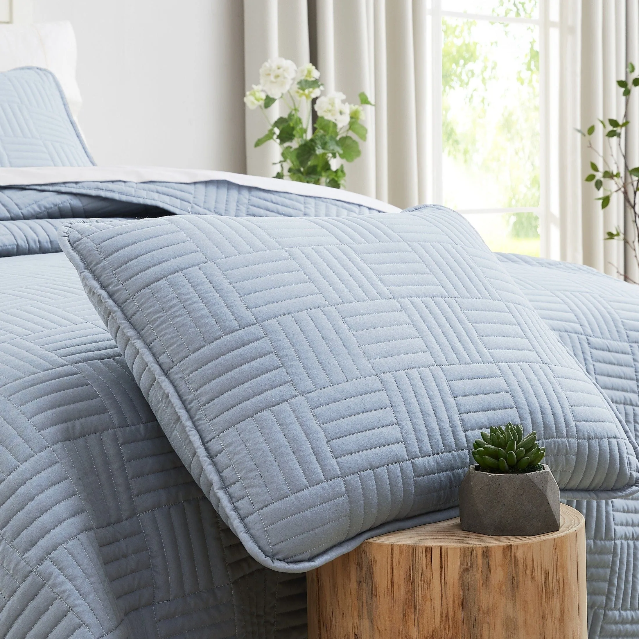 Grid Oversized Quilt Set