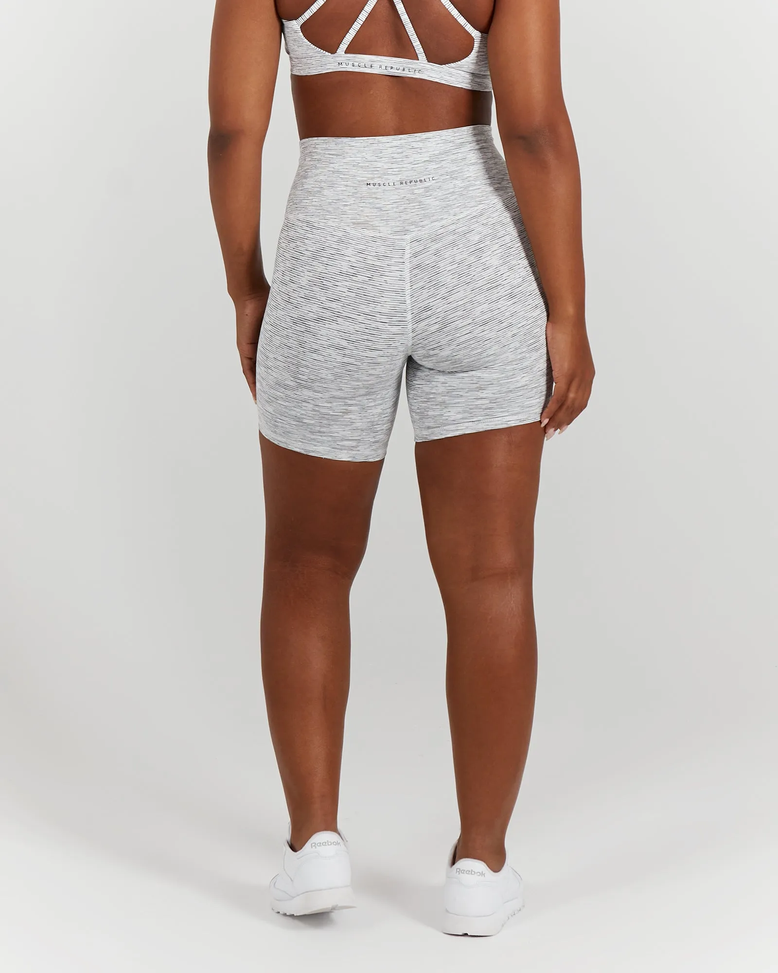 LUXE BIKER SHORTS V2 - ARCTIC GREY